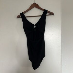 Mikoh one piece (small)